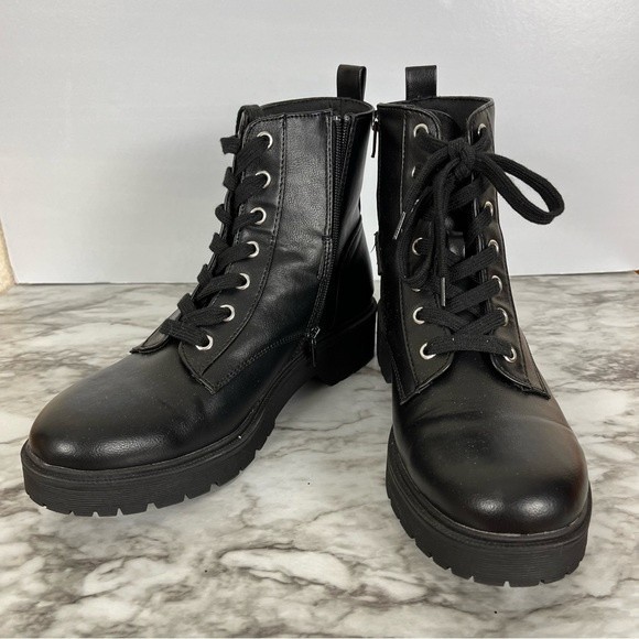 Shoes - N Report Black Combat Boots- Side Zipper and Lace Up Closure- Black- Size 8.5